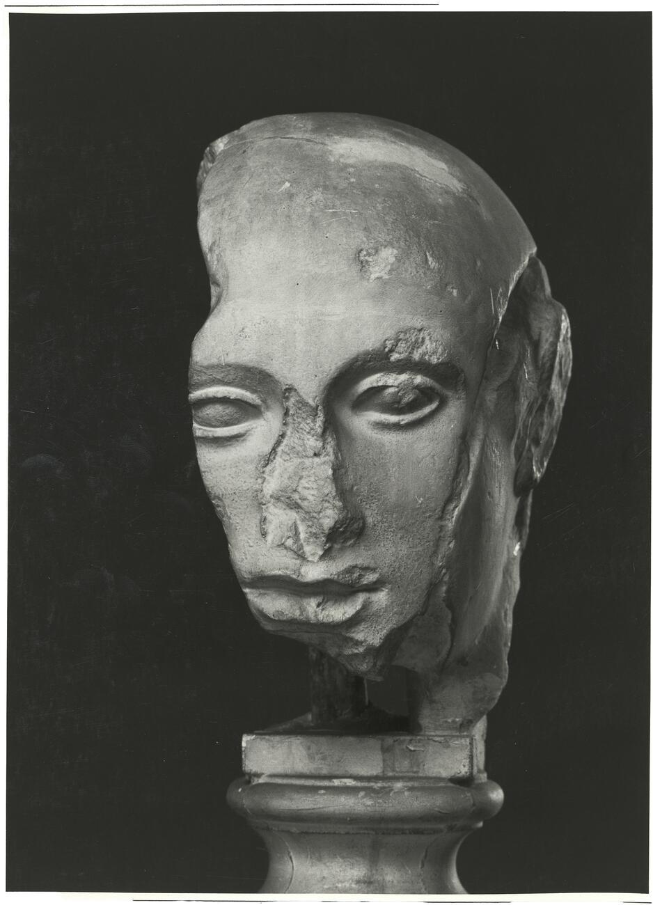 calco di scultura Decorazione scultorea del frontone est del tempio di Zeus a Olimpia 262 photo