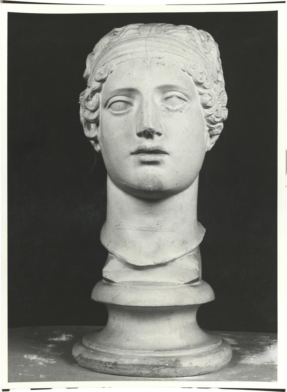 calco di scultura Testa del tipo della c.d. Saffo 349 photo