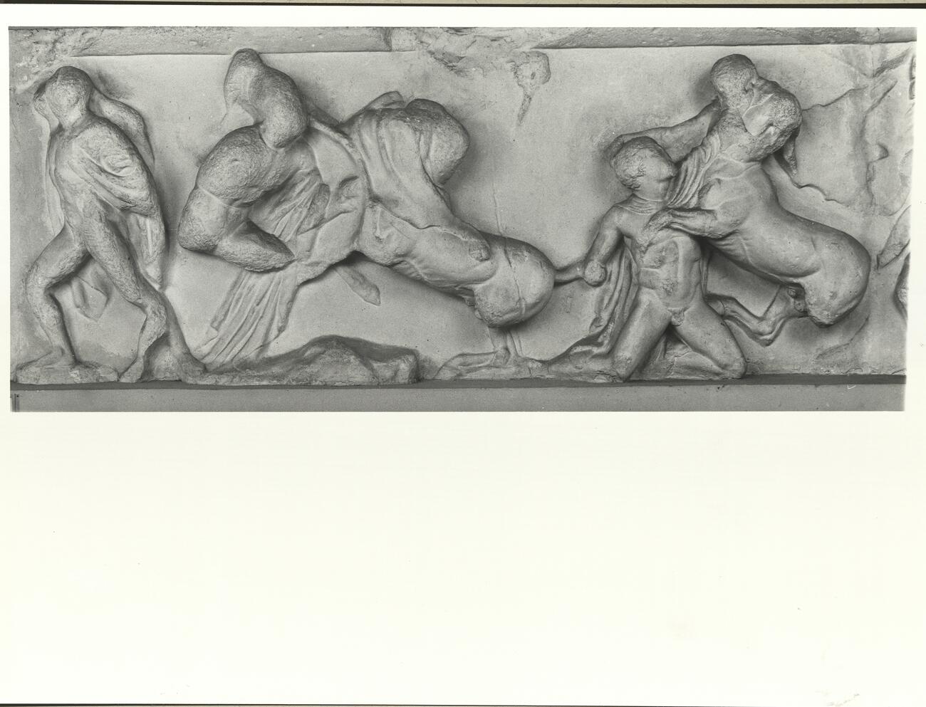 calco di scultura Fregio dell'Ephaisteion: Centauromachia 400 photo