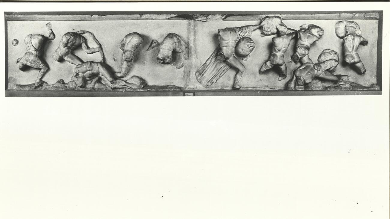 calco di scultura Fregio Est dell'Ephaisteion: Battaglia tra Erittonio e Anfizione 409 photo