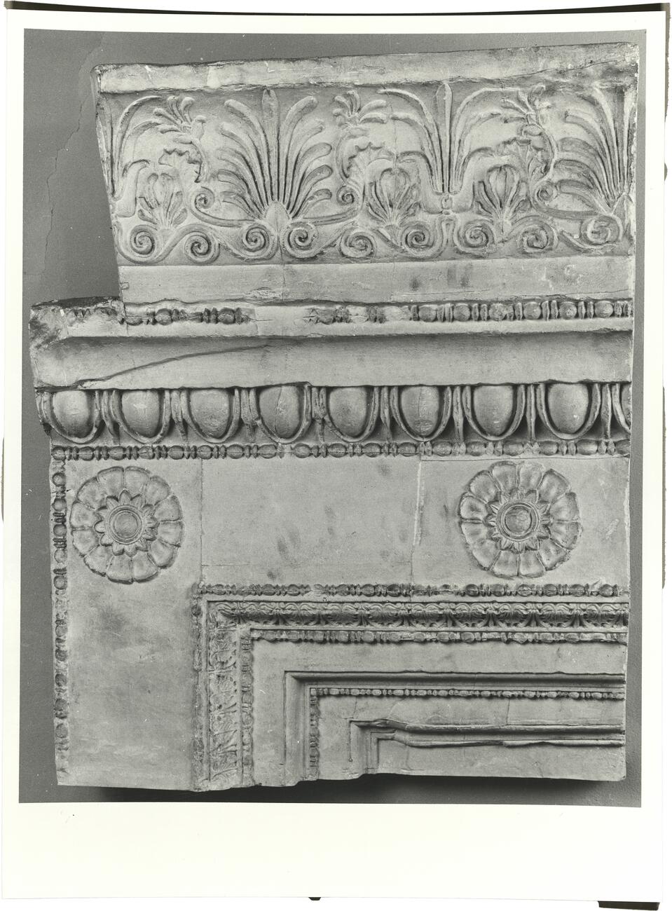 calco di scultura Eretteo: particolare del cornicione della porta nord. 484 photo