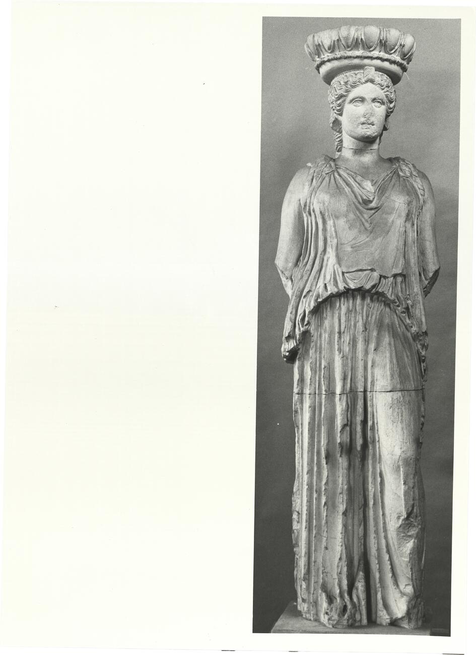 calco di scultura Cariatide dell'Eretteo di Atene 495 photo