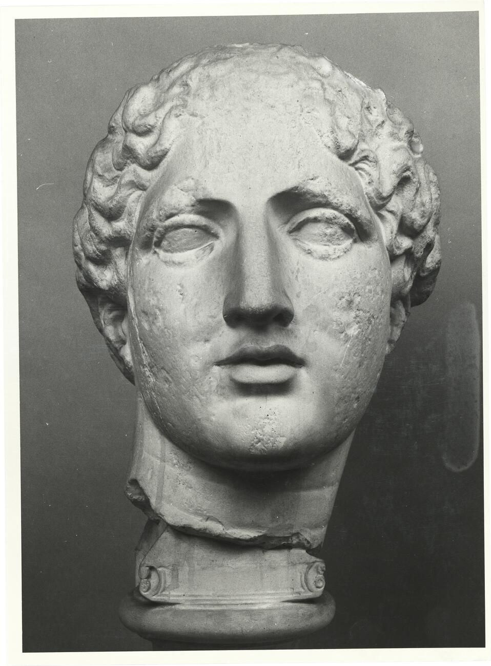 calco di scultura Testa femminile Laborde, dal Frontone Est del Partenone 541 photo