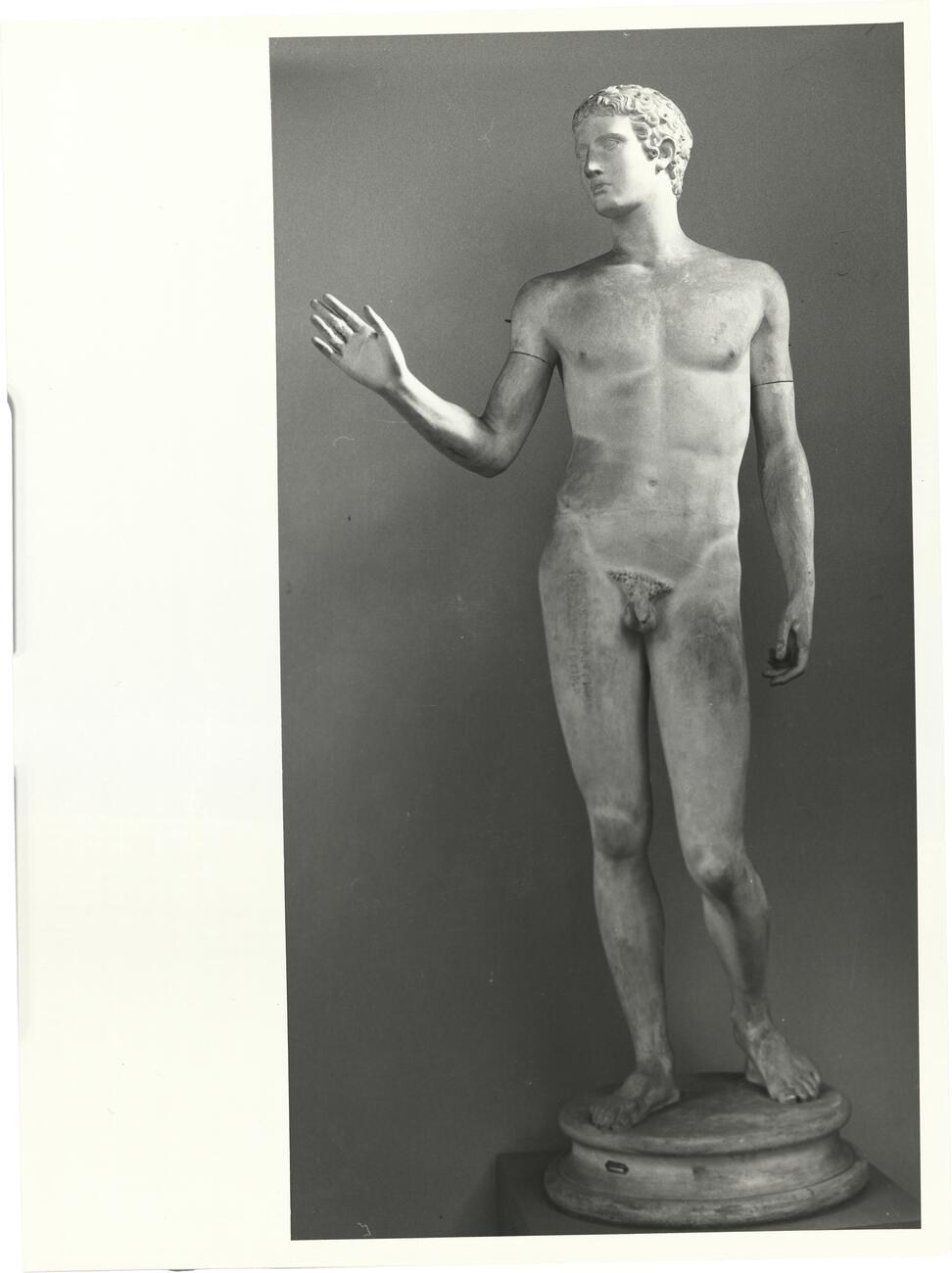 calco di scultura Statua del c.d. Giovane di Magdalensberg 670 photo