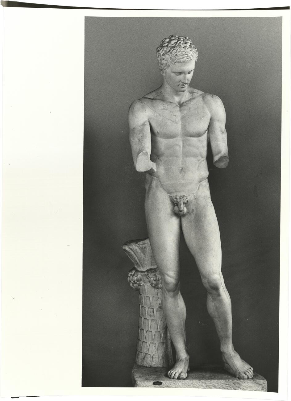 calco di scultura Statua di atleta 671 photo