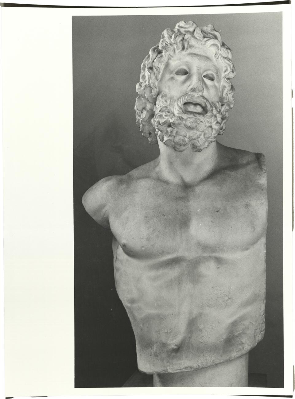 calco di scultura Torso di Asclepio dal Pireo 680 photo