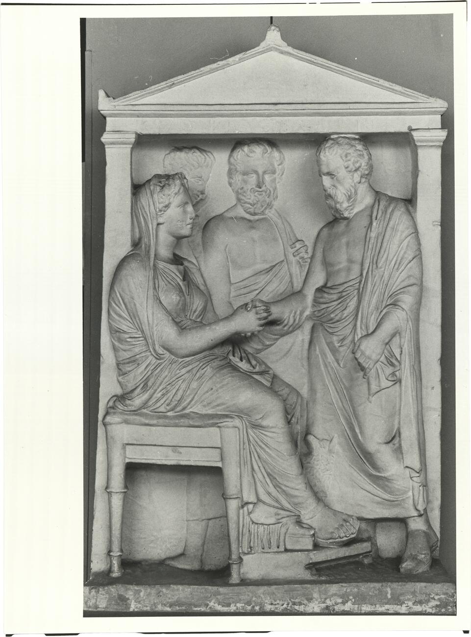 calco di scultura Stele funeraria di Korallion 699 photo