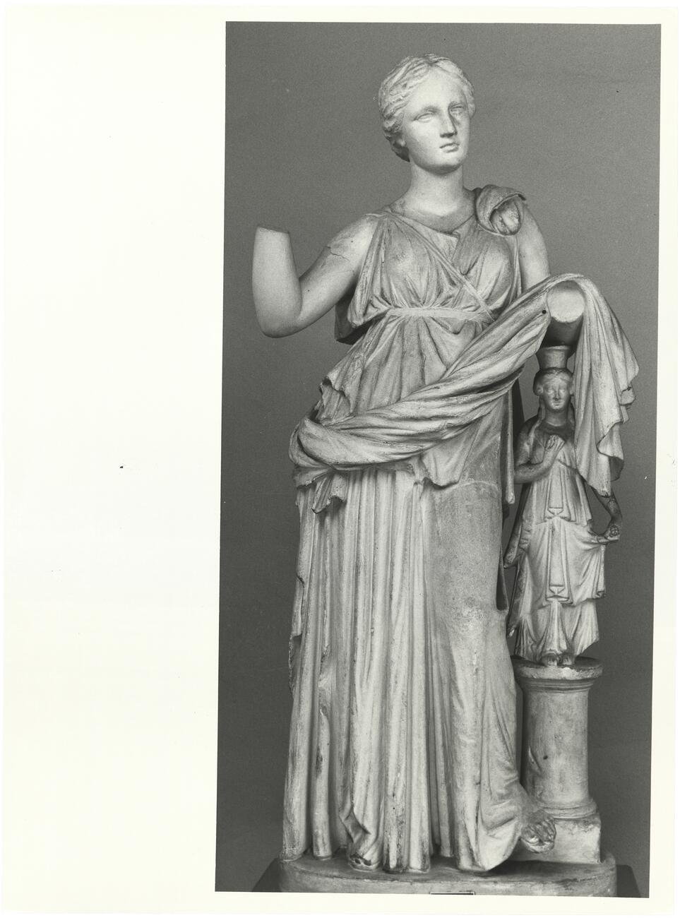 calco di scultura Statua di Artemide, da Larnaka 751 photo