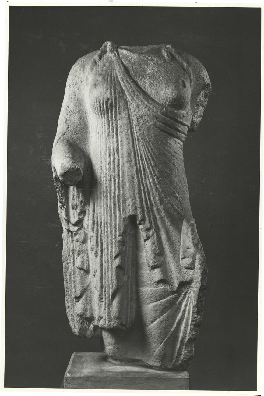 calco di scultura Torso di kore 85 photo