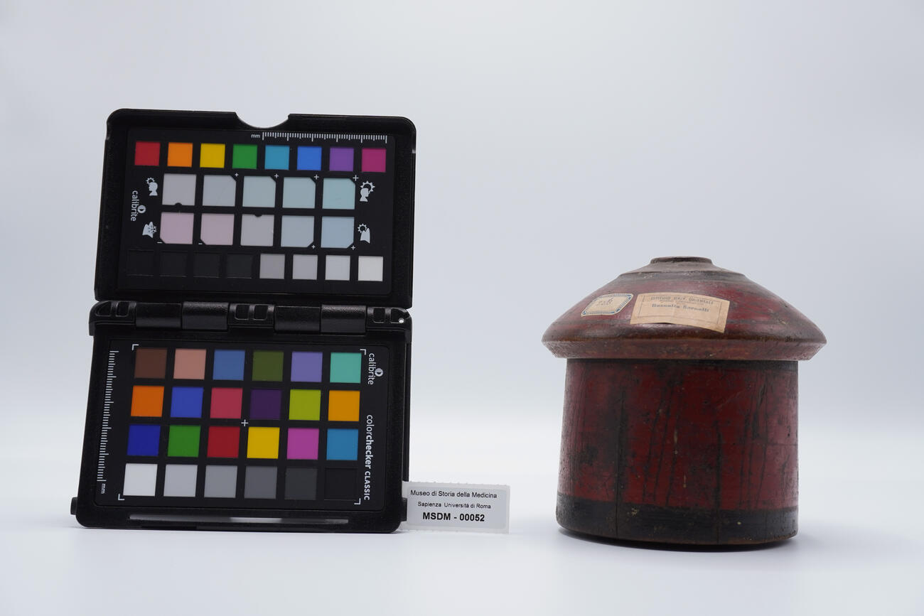 scatola con coperchio 00052 photo