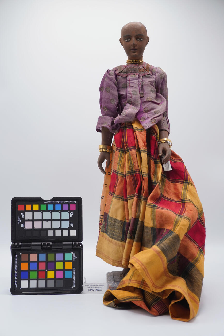 manichino 00054 photo