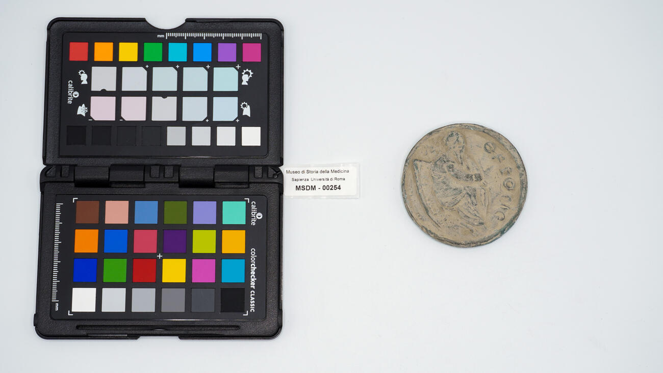 calco di moneta 00254 photo