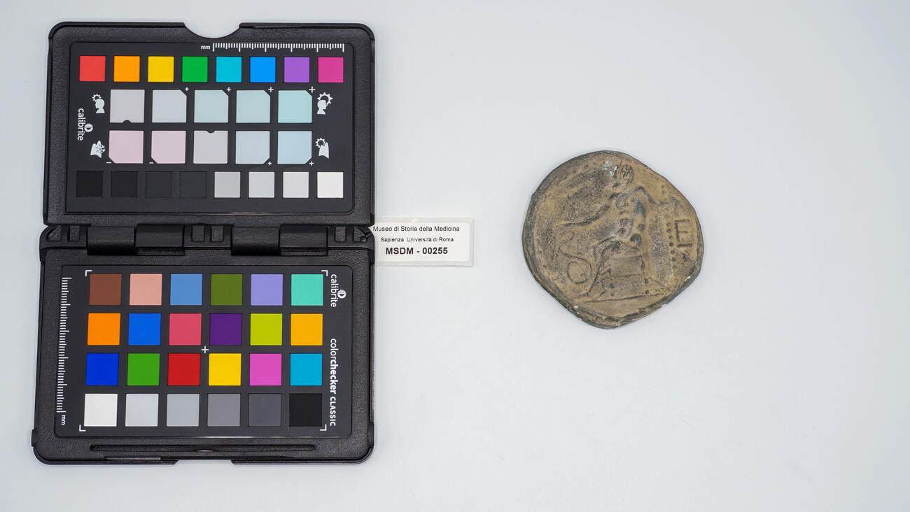 calco di moneta 00255 photo