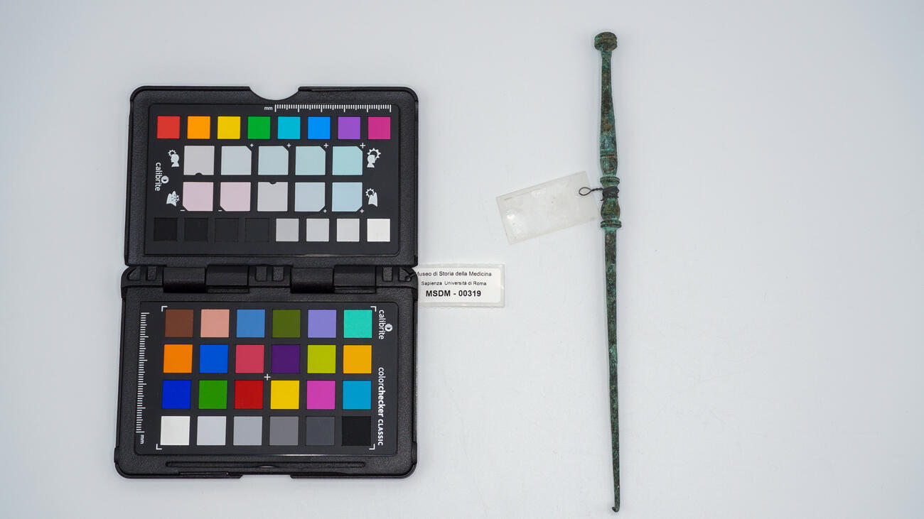 uncino chirurgico 00319 photo