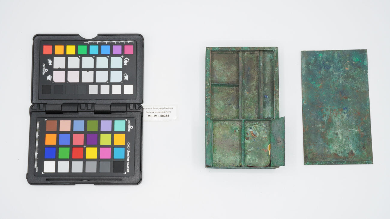 farmacia portatile 00358 photo