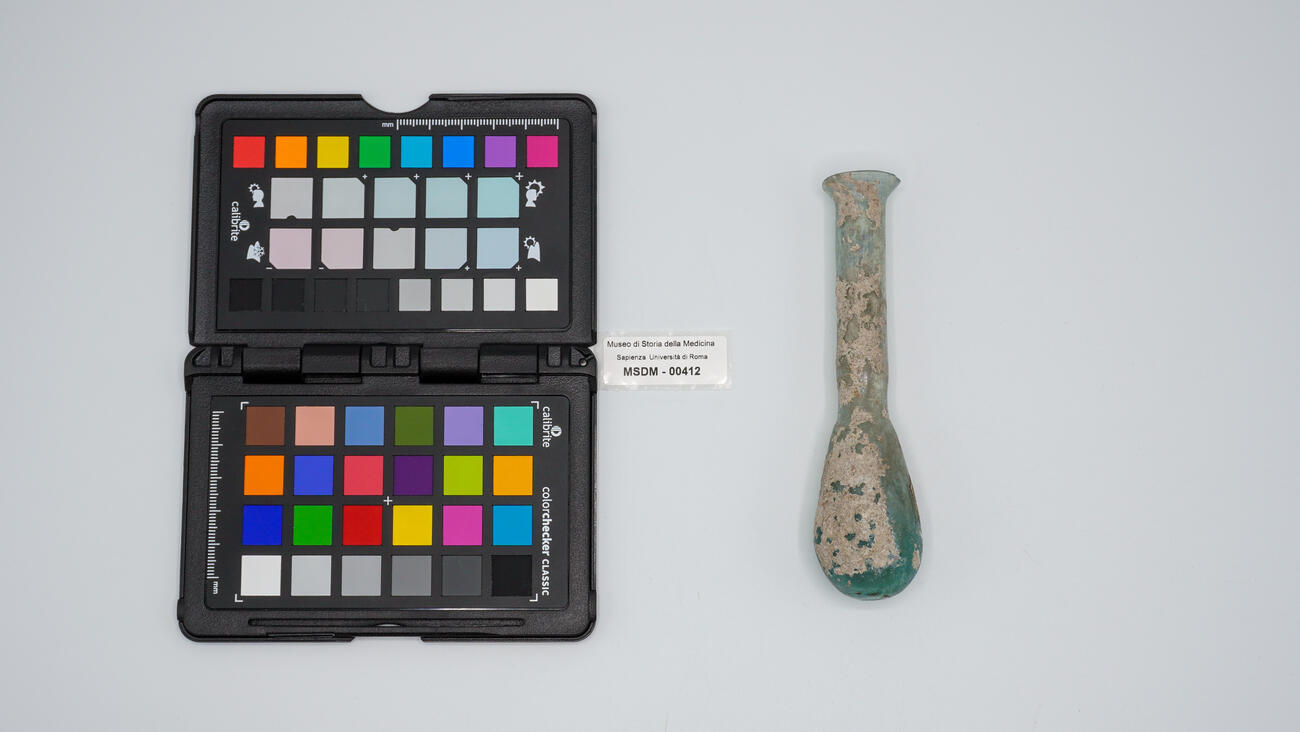 unguetario lacrimatoio 00412 photo