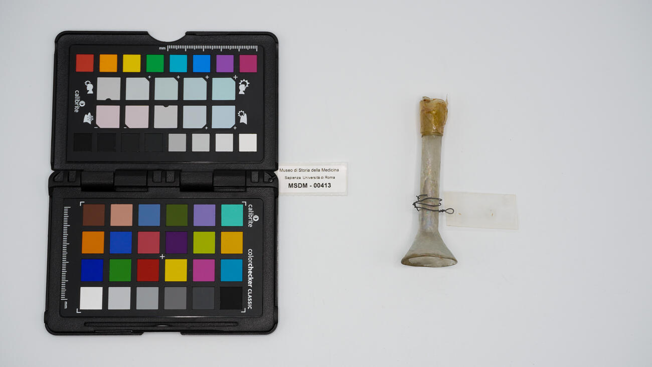 unguetario lacrimatoio 00413 photo