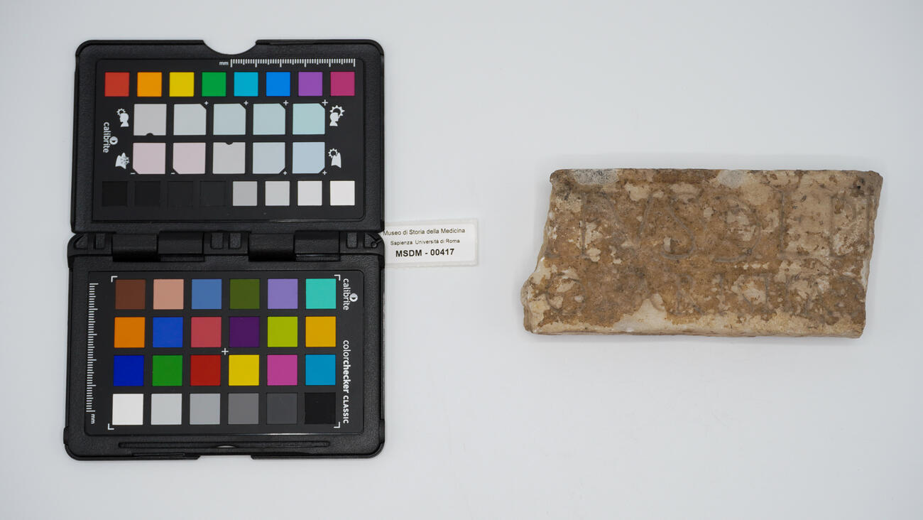 lapide romana 00417 photo