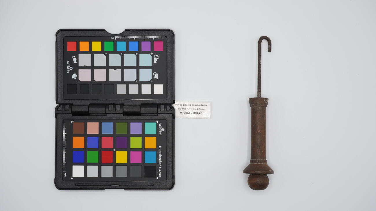 uncino chirurgico 00425 photo