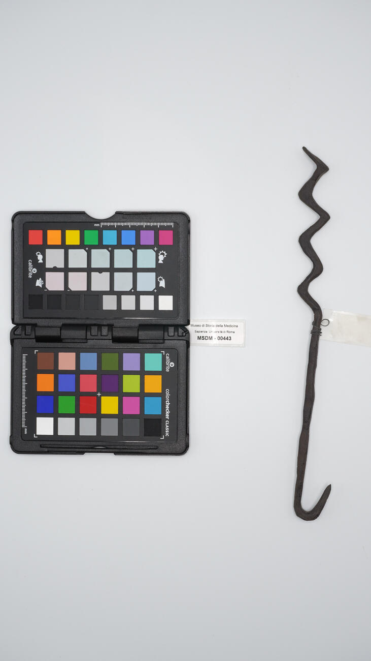 uncino con manico a linea 00443 photo