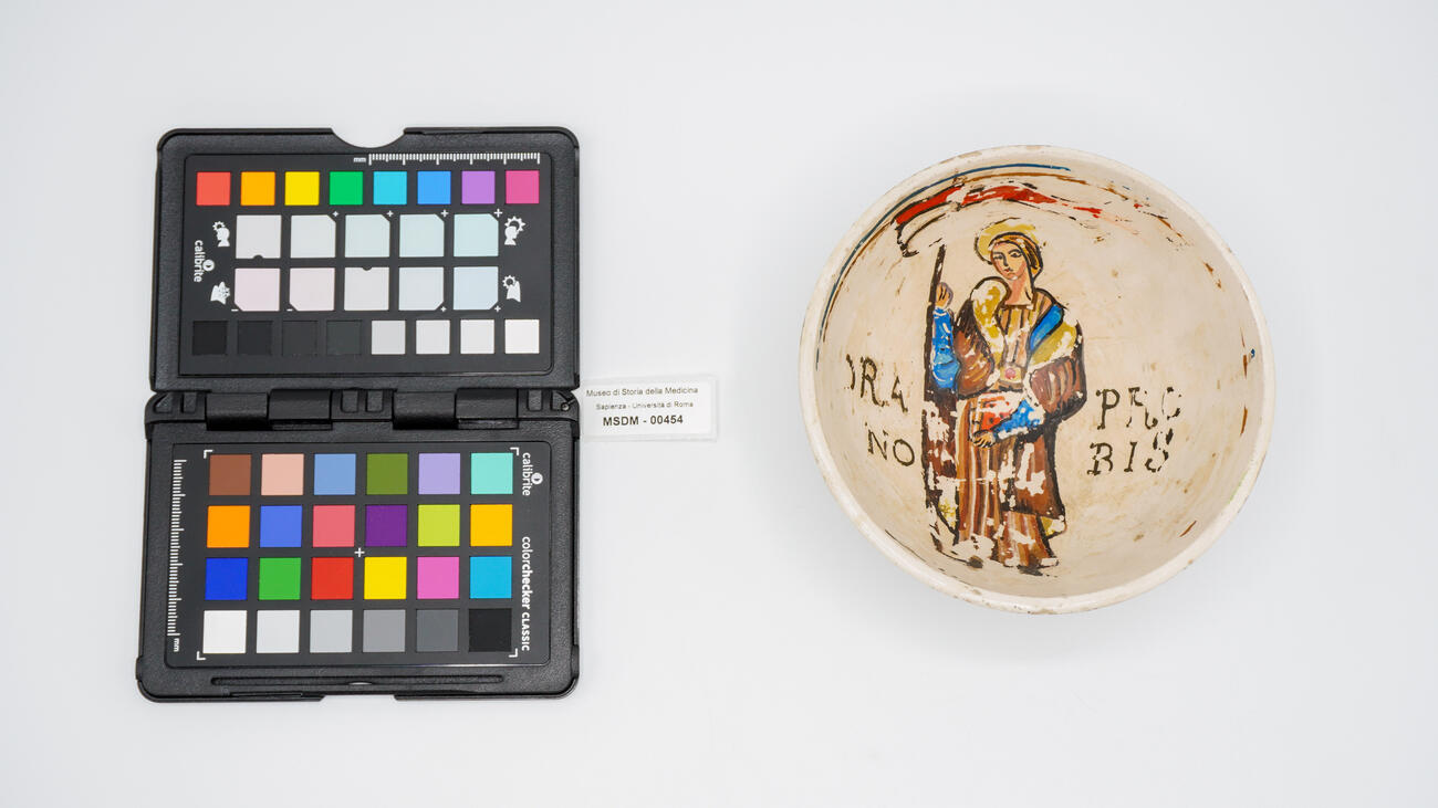 tazza figura di santo 00454 photo