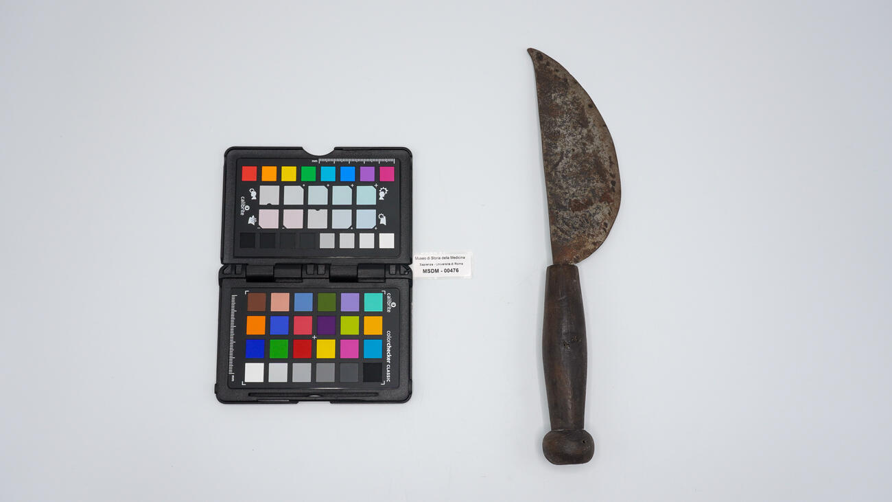 coltello chirurgico 00476 photo