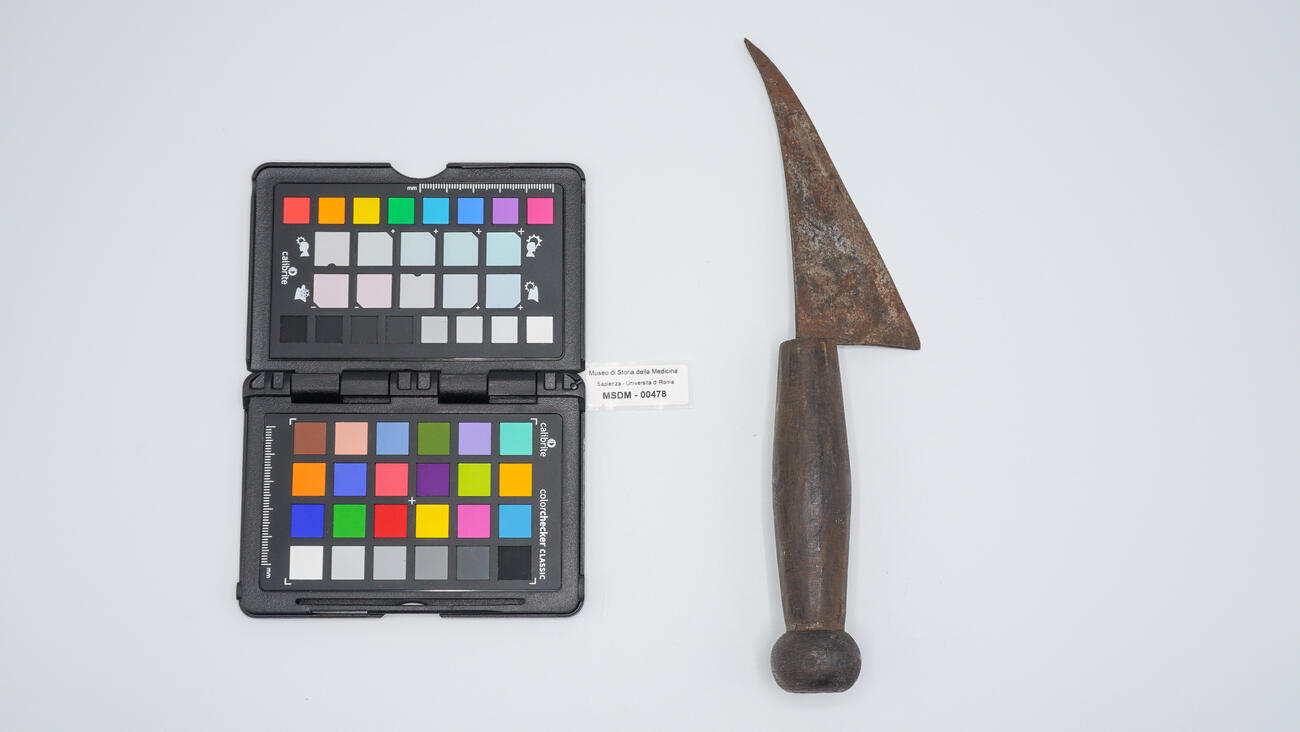 coltello chirurgico 00478 photo