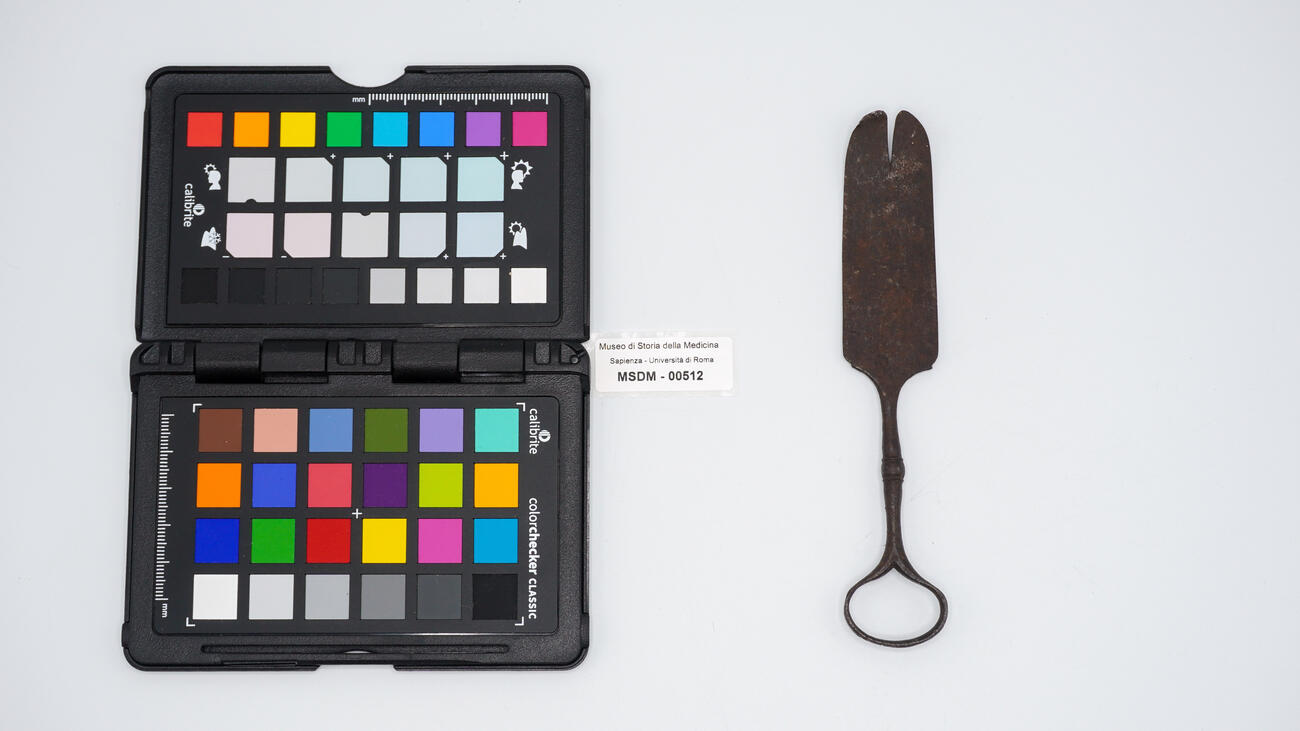 ferro per operazione 00512 photo