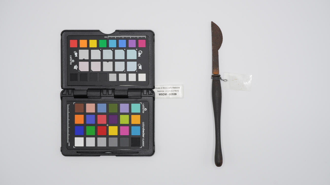 tagliente per chirurgia plastica 00539 photo