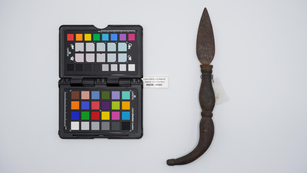 coltello chirurgico 00541 photo