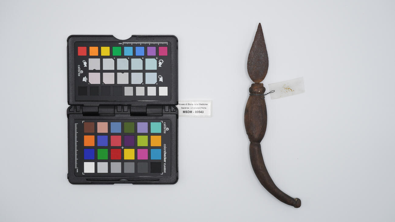 coltello chirurgico 00543 photo