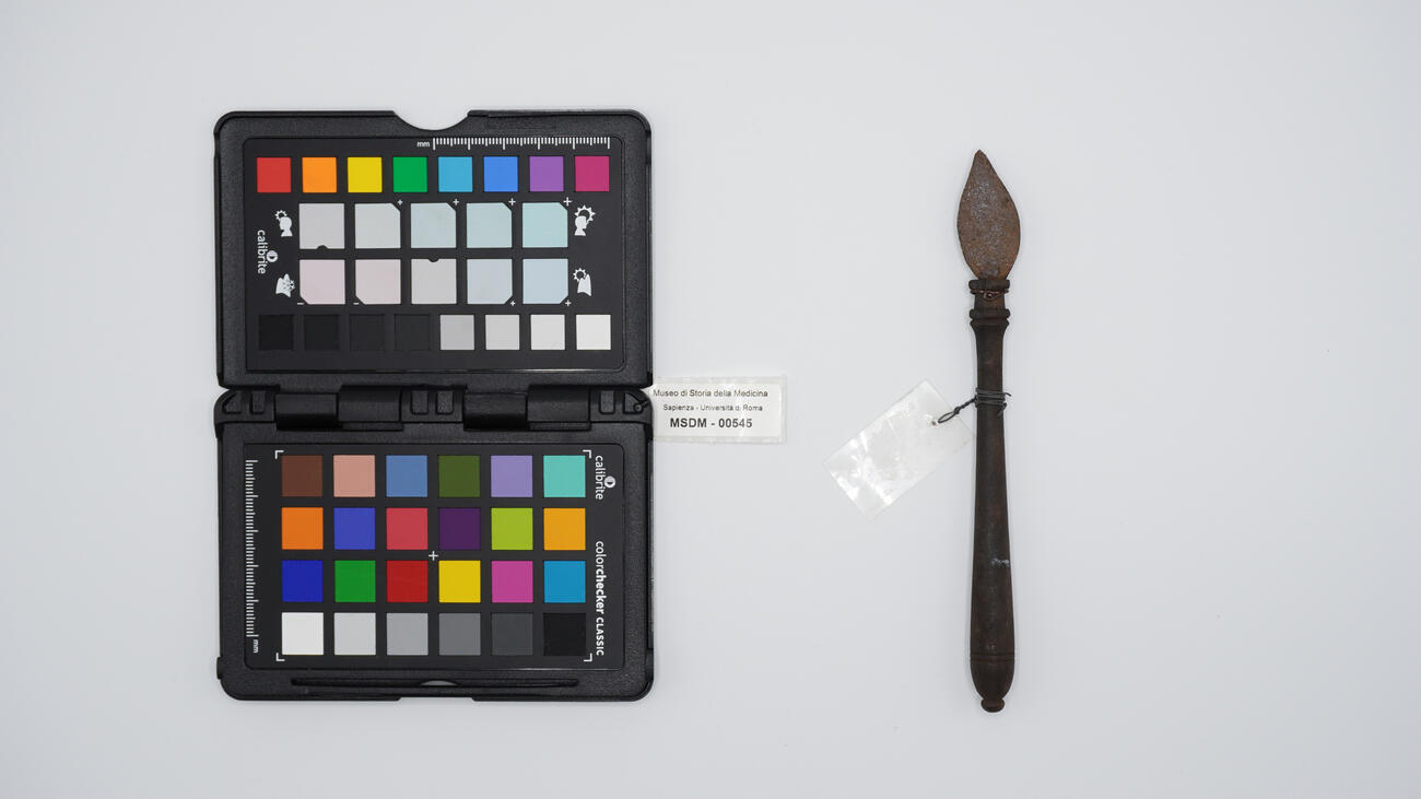 coltello chirurgico 00545 photo