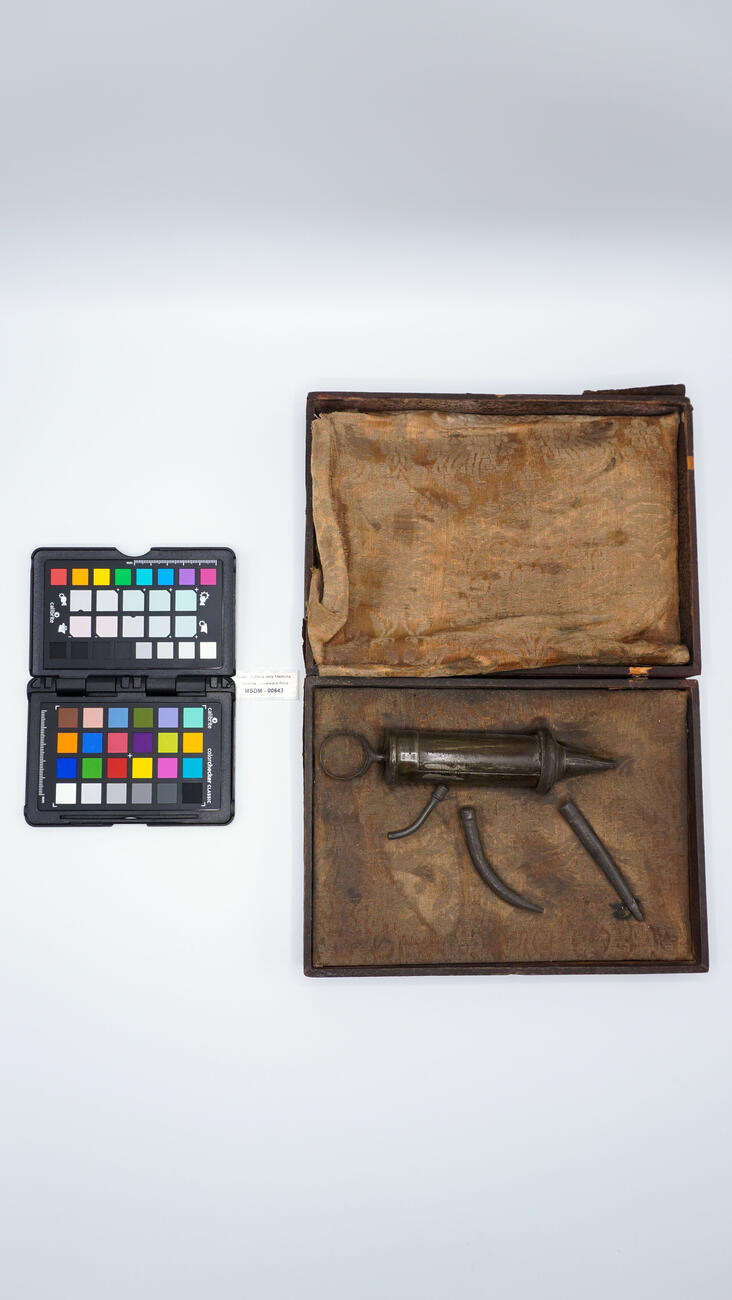 scatola aperta 00643 photo